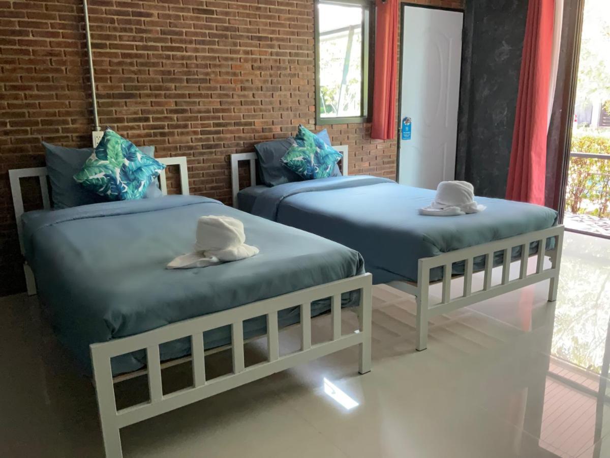 Baan Tonjaeng Resort Chai Nat Exterior foto