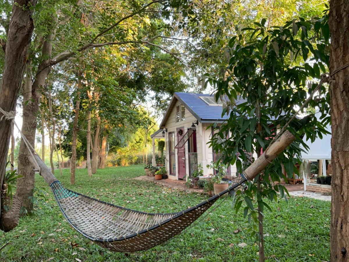 Baan Tonjaeng Resort Chai Nat Exterior foto